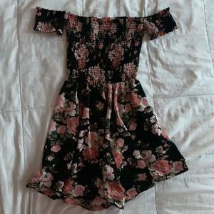 shoulder scrunch frilly floral shorts/dress